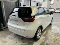 Honda FIT лот № 11019 оценка 4  с аукциона в Японии 1