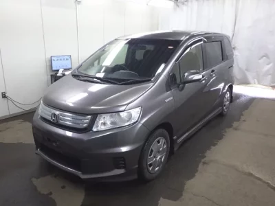 Honda FREED  с аукциона в Японии