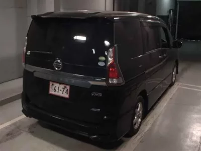Nissan SERENA  с аукциона в Японии