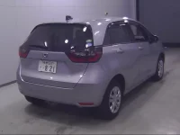 Honda FIT лот № 10157 оценка 3  с аукциона в Японии 2