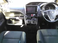 Toyota ESQUIRE лот № 240 оценка R  с аукциона в Японии 7