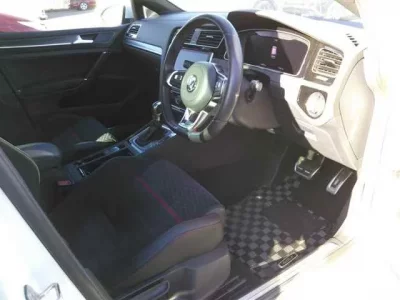 Volkswagen GOLF  с аукциона в Японии