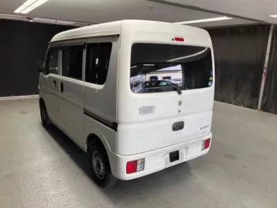 Suzuki EVERY  с аукциона в Японии