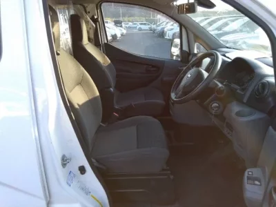 Nissan NV200  с аукциона в Японии