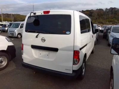 Nissan NV200  с аукциона в Японии