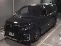 Toyota VOXY лот № 8051 оценка R  с аукциона в Японии 3