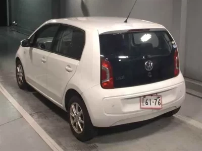 Volkswagen UP  с аукциона в Японии