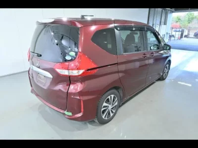 Honda FREED  с аукциона в Японии