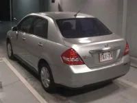 Nissan TIIDA LATIO лот № 8179 оценка 4  с аукциона в Японии 1