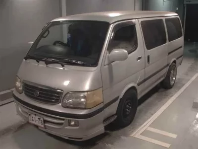 Toyota HIACE  с аукциона в Японии