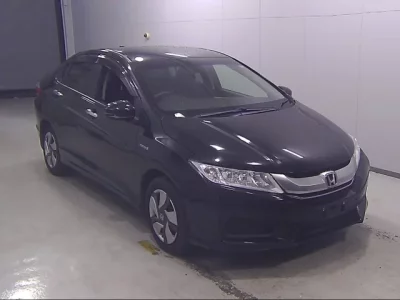 Honda GRACE  с аукциона в Японии
