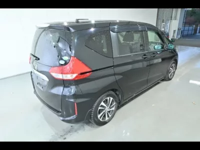 Honda FREED  с аукциона в Японии