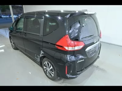 Honda FREED  с аукциона в Японии
