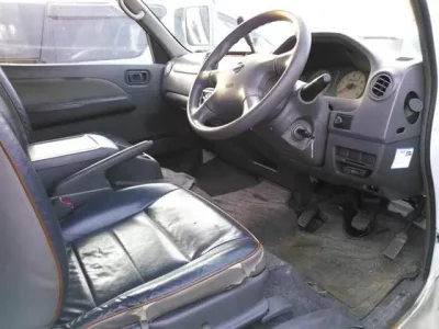 Nissan CARAVAN  с аукциона в Японии