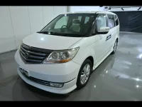 Honda ELYSION лот № 20197 оценка R  с аукциона в Японии 1