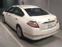 Nissan TEANA лот № 8351 оценка 4  с аукциона в Японии 1