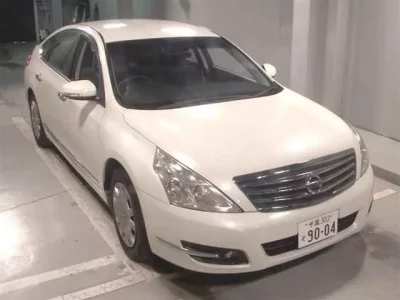 Nissan TEANA