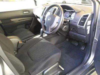 Nissan WINGROAD  с аукциона в Японии