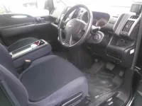 Nissan SERENA лот № 8422 оценка 3.5  с аукциона в Японии 2