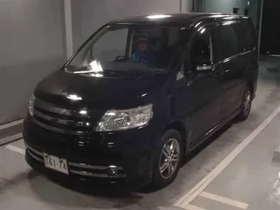 Nissan SERENA  с аукциона в Японии