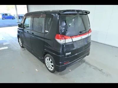 Mitsubishi DELICA D2