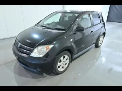 Toyota IST  с аукциона в Японии