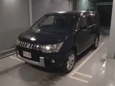 Mitsubishi DELICA D5