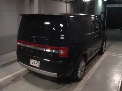 Mitsubishi DELICA D5