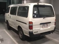 Toyota HIACE VAN лот № 4532 оценка R  с аукциона в Японии 1