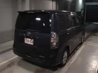 Toyota VOXY лот № 428 оценка 3.5  с аукциона в Японии 4