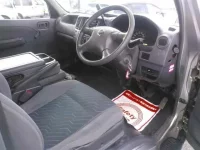 Nissan CARAVAN VAN лот № 4541 оценка R  с аукциона в Японии 2