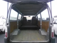 Nissan CARAVAN VAN лот № 4541 оценка R  с аукциона в Японии 8