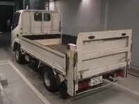 Toyota DYNA лот № 4057 оценка 3.5  с аукциона в Японии 1