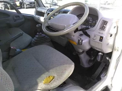 Toyota DYNA  с аукциона в Японии