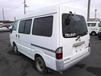 Mitsubishi DELICA