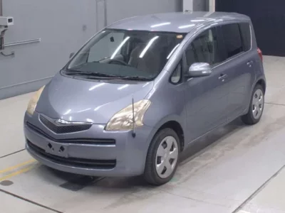 Toyota RACTIS  с аукциона в Японии