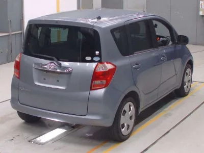 Toyota RACTIS  с аукциона в Японии