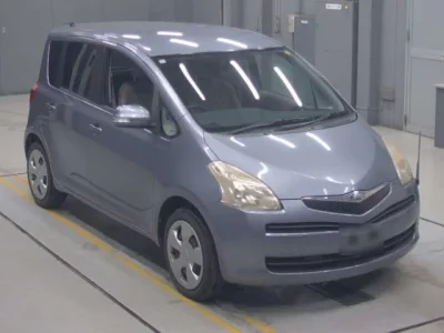 Toyota RACTIS  с аукциона в Японии