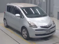 Toyota RACTIS лот № 70004 оценка 3  с аукциона в Японии 4