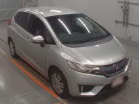 Honda FIT лот № 10031 оценка 3.5  с аукциона в Японии 4