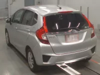 Honda FIT лот № 10031 оценка 3.5  с аукциона в Японии 5