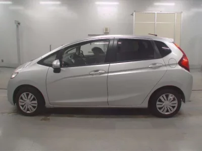 Honda FIT  с аукциона в Японии