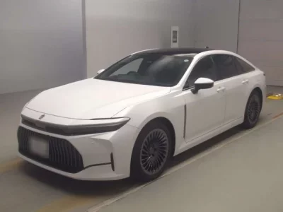 Toyota CROWN  с аукциона в Японии