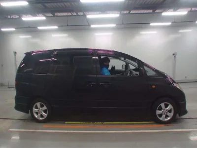 Toyota ESTIMA  с аукциона в Японии