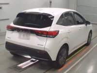 Nissan NOTE лот № 36032 оценка 4.5  с аукциона в Японии 1