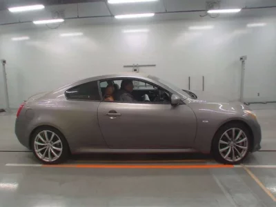 Nissan SKYLINE  с аукциона в Японии