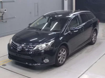 Toyota AVENSIS WAGON  с аукциона в Японии
