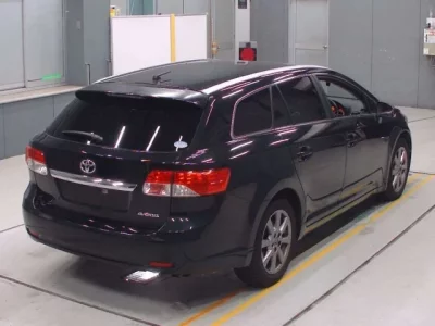 Toyota AVENSIS WAGON  с аукциона в Японии