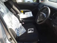 Toyota ISIS лот № 70054 оценка 3.5  с аукциона в Японии 7