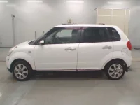 Mazda VERISA лот № 10063 оценка 3.5  с аукциона в Японии 3